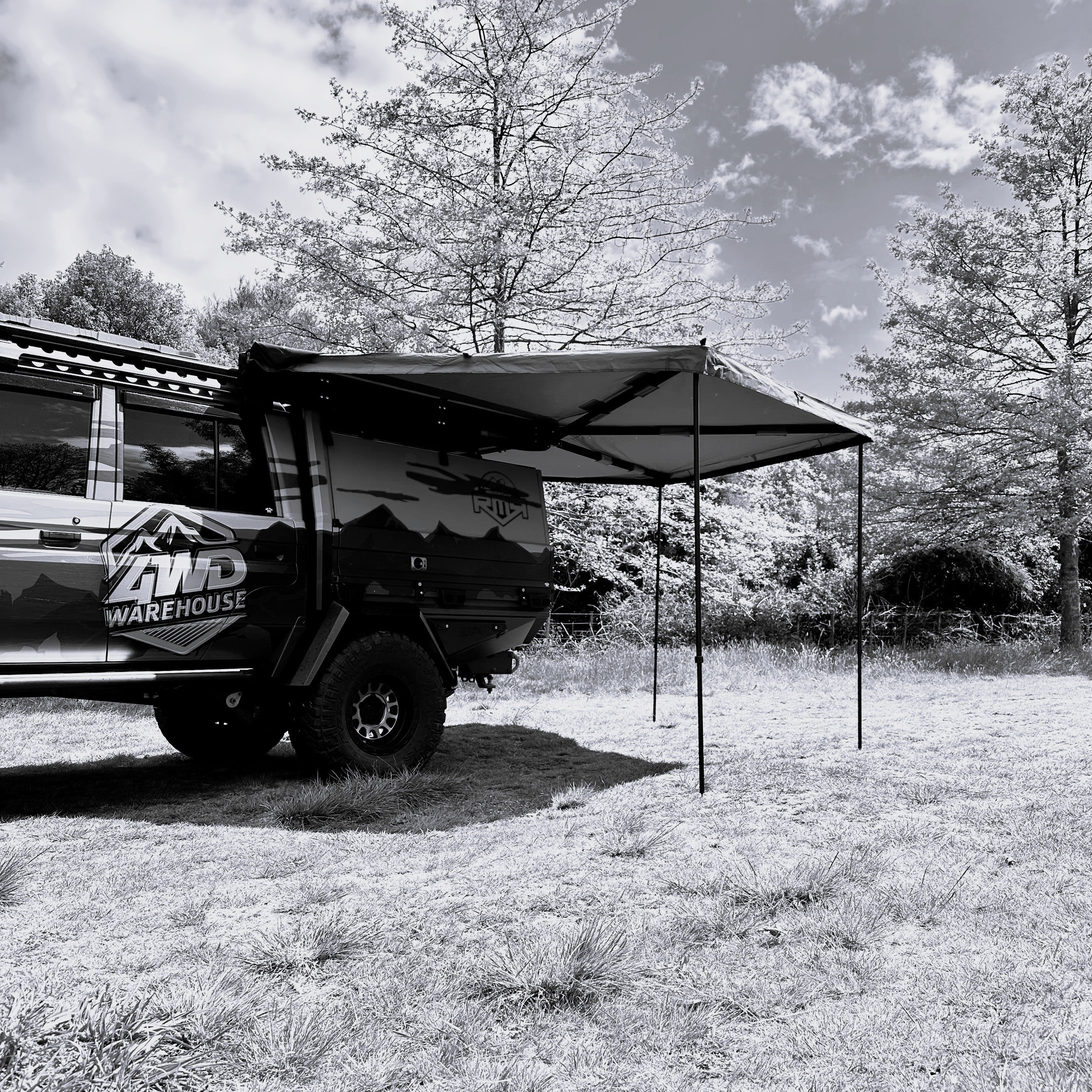 RMR 270 LED Awning Left/Passenger Side Mounting – Dachträger kaufen bei Rooftop Tents Europe