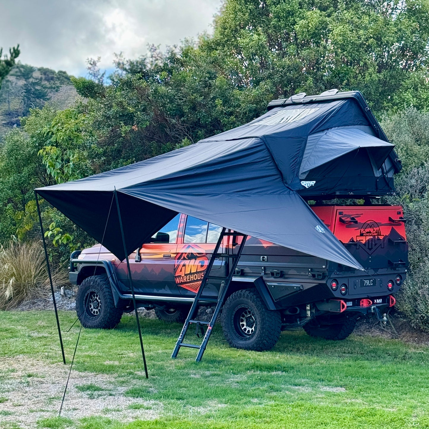 RMR Cantilever Aluminum Hardshell Roof Top Tent - Annex Fly Included