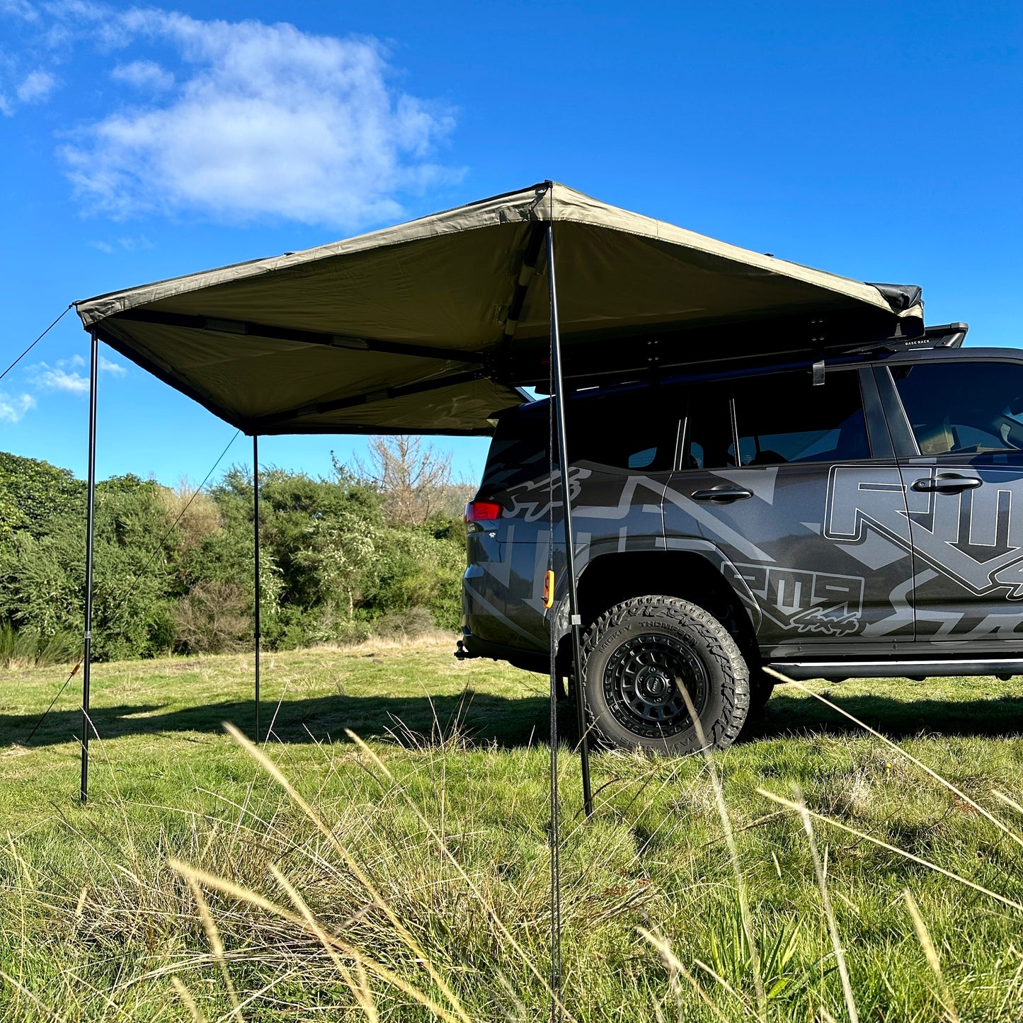 RMR 270 Awning Right/Driver Side Mounting