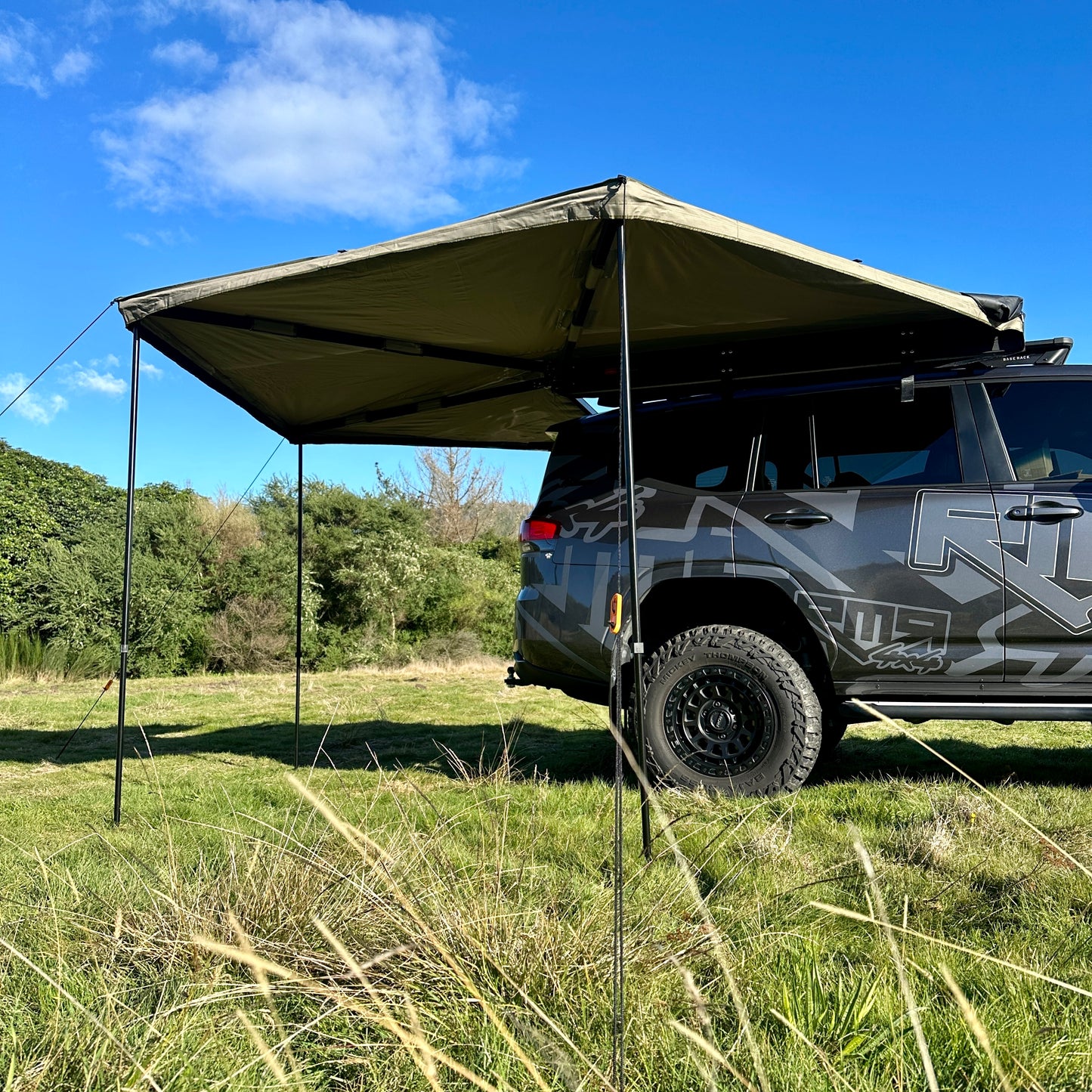 RMR 270 Awning Right/Driver Side Mounting