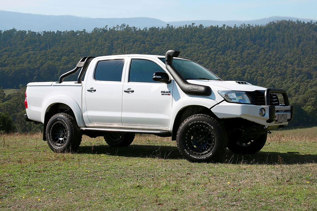 Toyota Hilux 2005 to 2015 Safari ARMAX Snorkel SS122HP