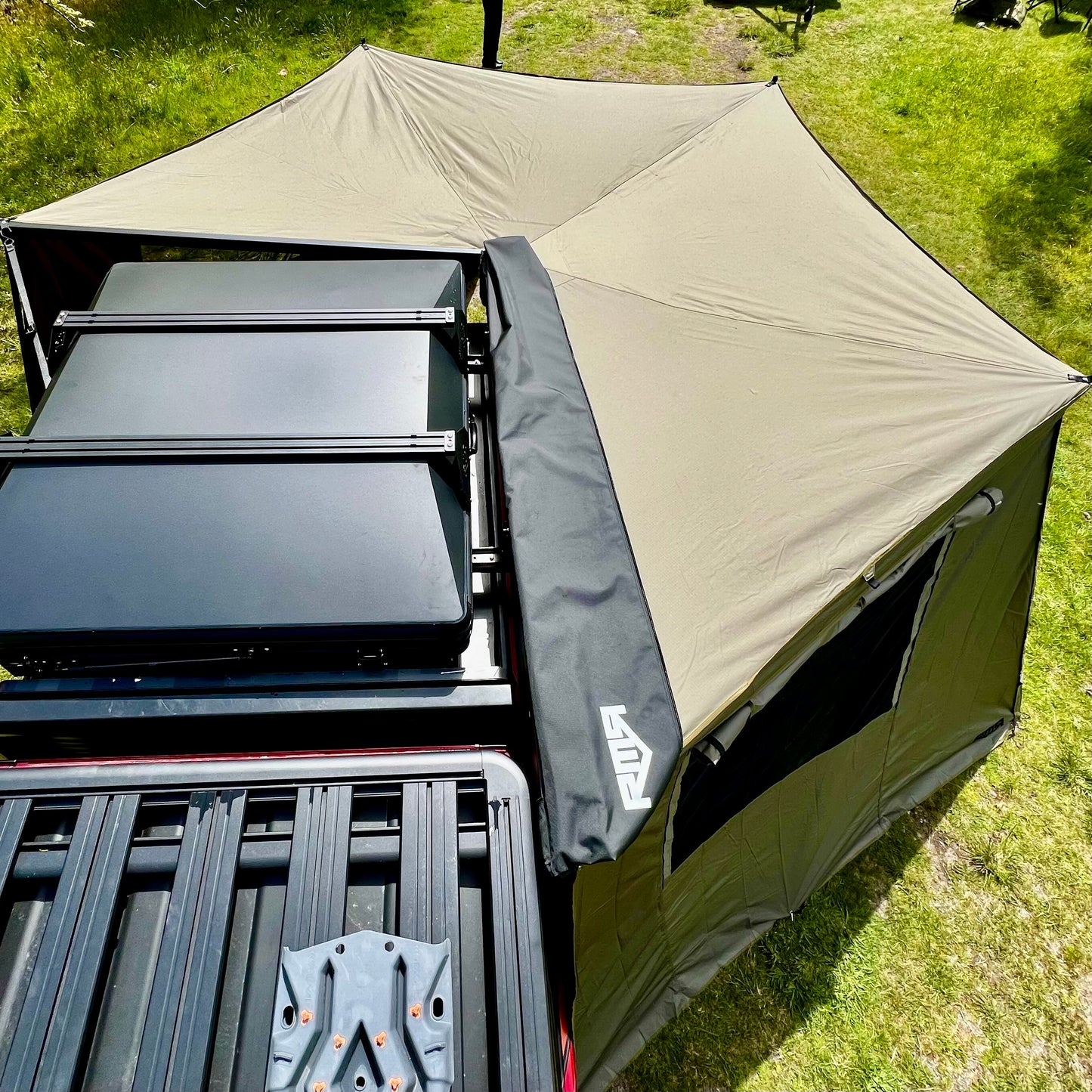 RMR Freestanding 270 Awning & Wall COMBO