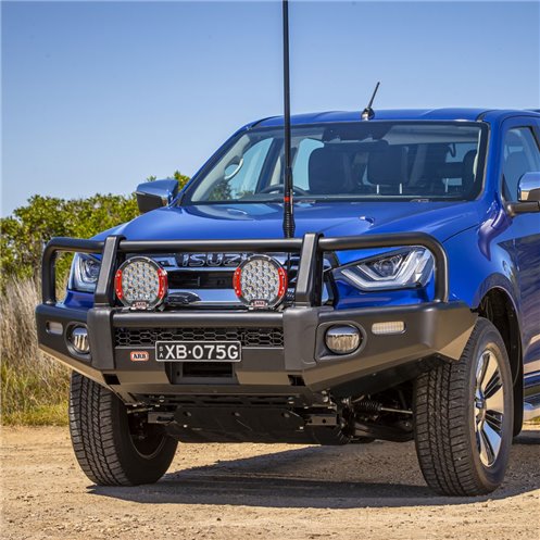 Isuzu DMAX ARB Summit Bull Bar, Side Rails And Steps  21on Clearance