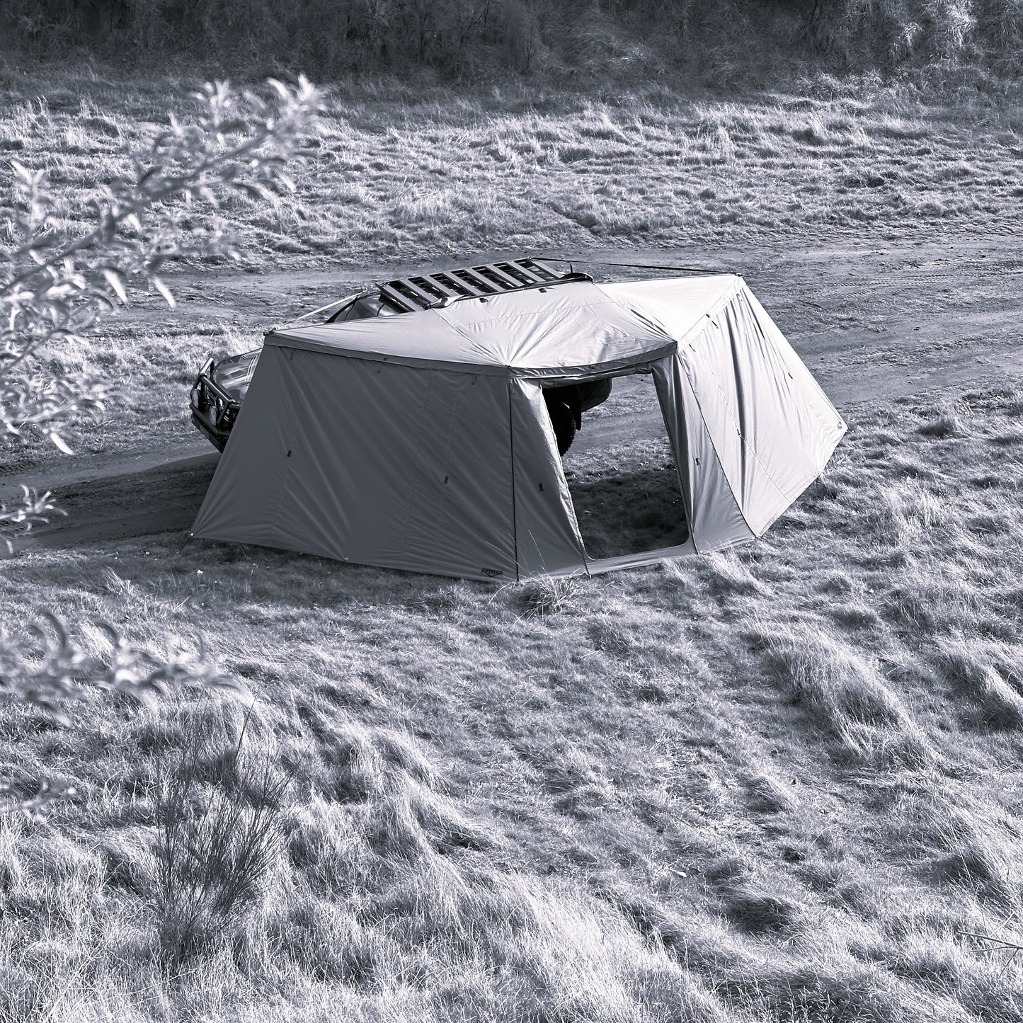 RMR Freestanding 180 Degree Awning Walls